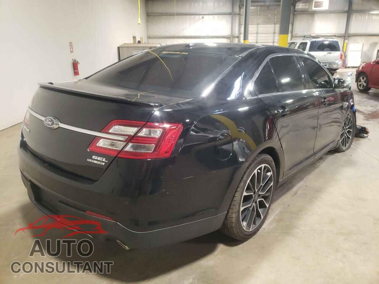FORD TAURUS 2017 - 1FAHP2E80HG122097