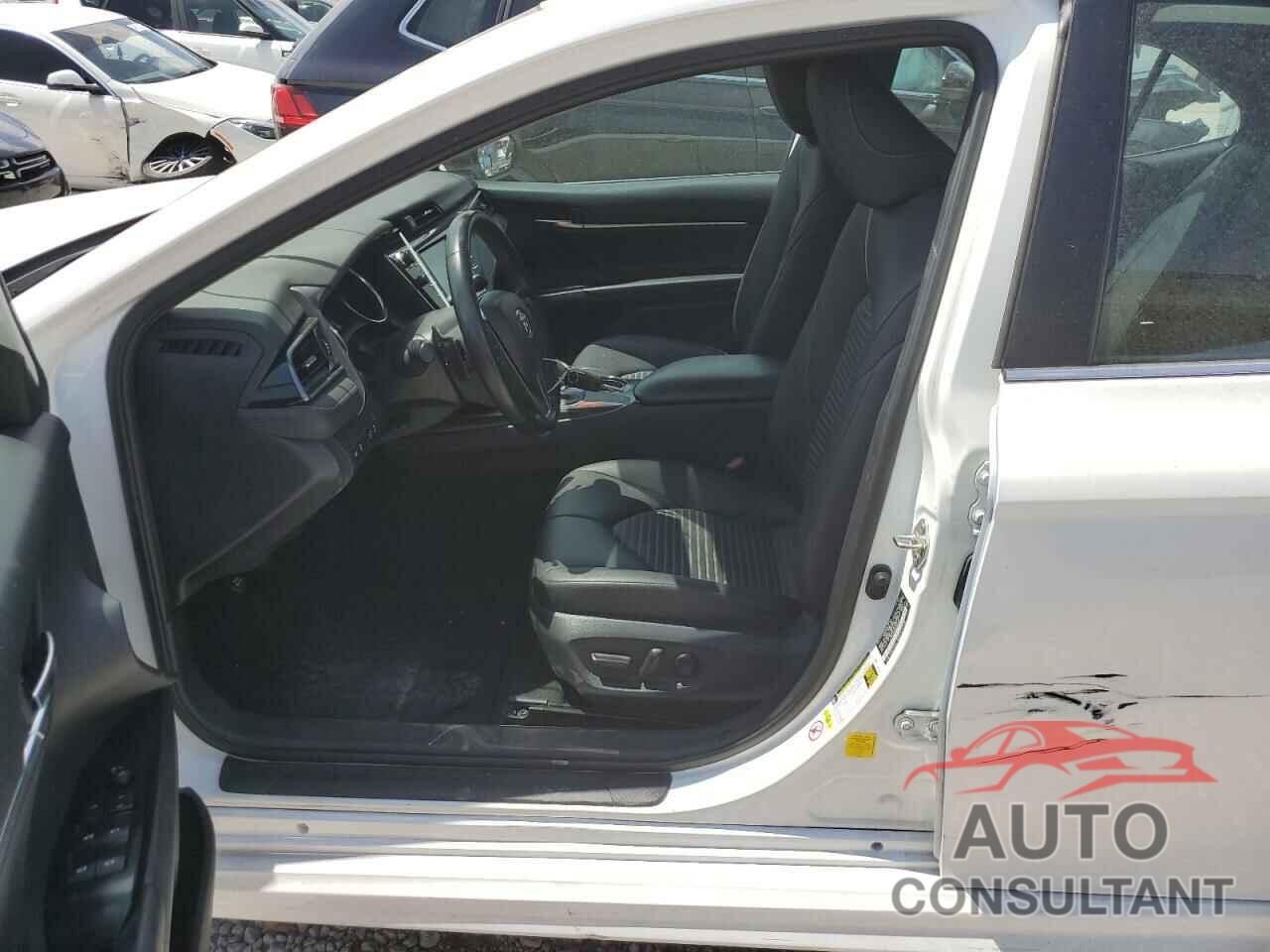 TOYOTA CAMRY 2019 - 4T1B11HK3KU705187