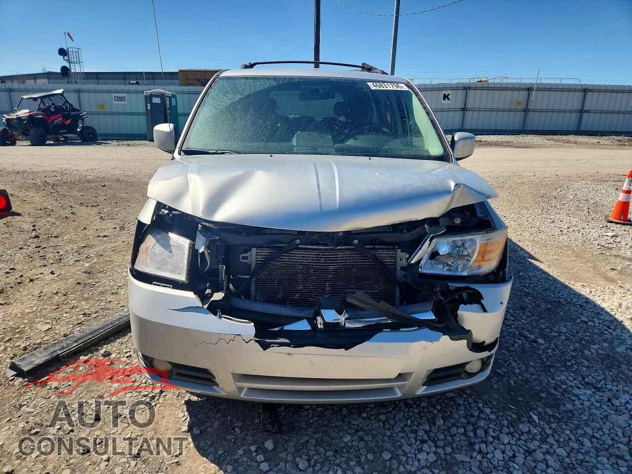 DODGE CARAVAN 2010 - 2D4RN5D13AR126985