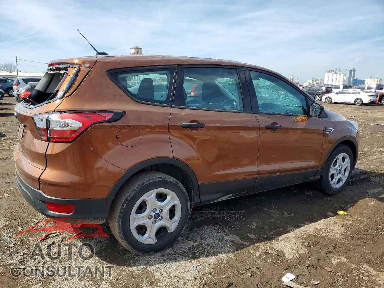 FORD ESCAPE 2017 - 1FMCU0F74HUB87667