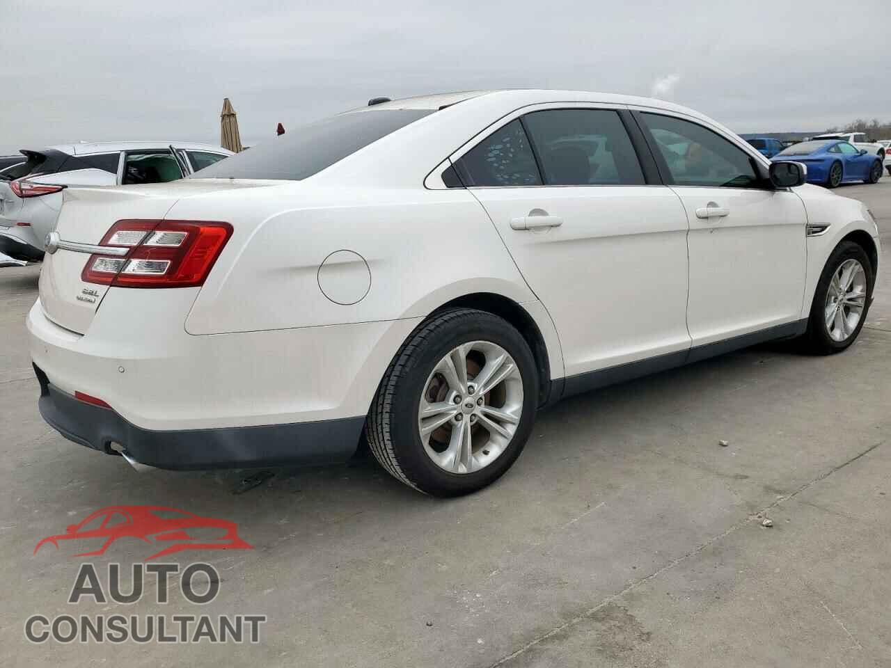 FORD TAURUS 2015 - 1FAHP2E85FG148868