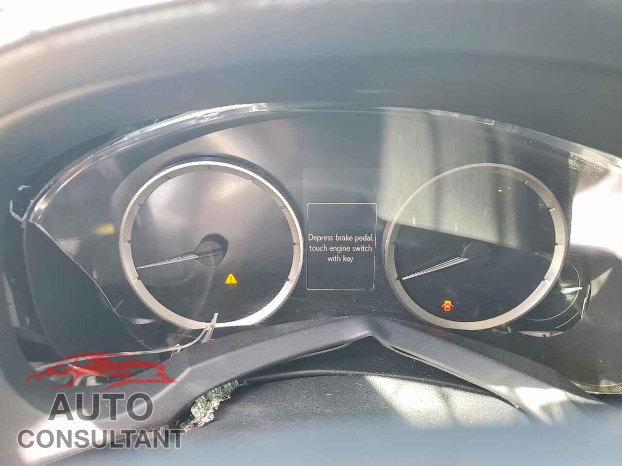 LEXUS IS 2014 - JTHBF1D22E5017836