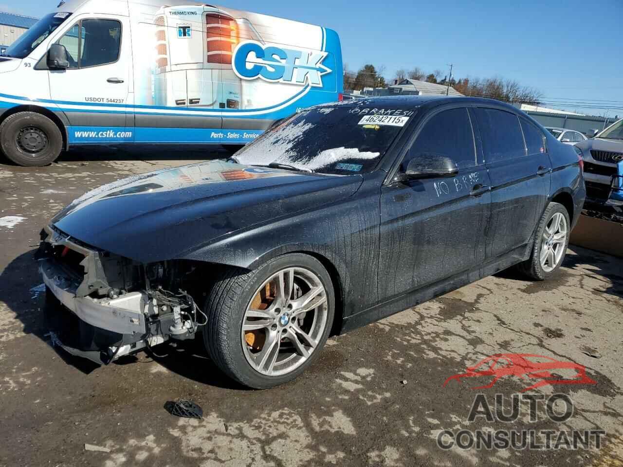 BMW 3 SERIES 2018 - WBA8B3C51JK385187