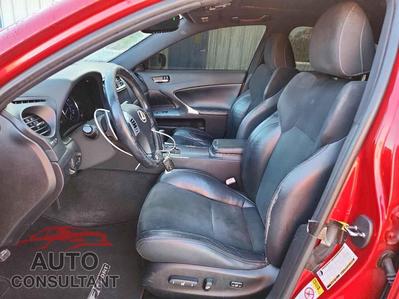 LEXUS IS 2011 - JTHBF5C24B5154264