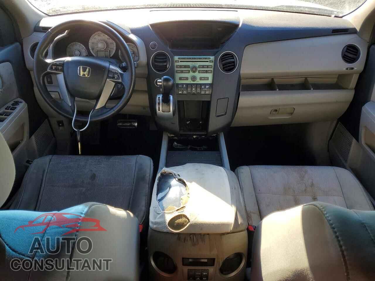 HONDA PILOT 2011 - 5FNYF4H49BB098773