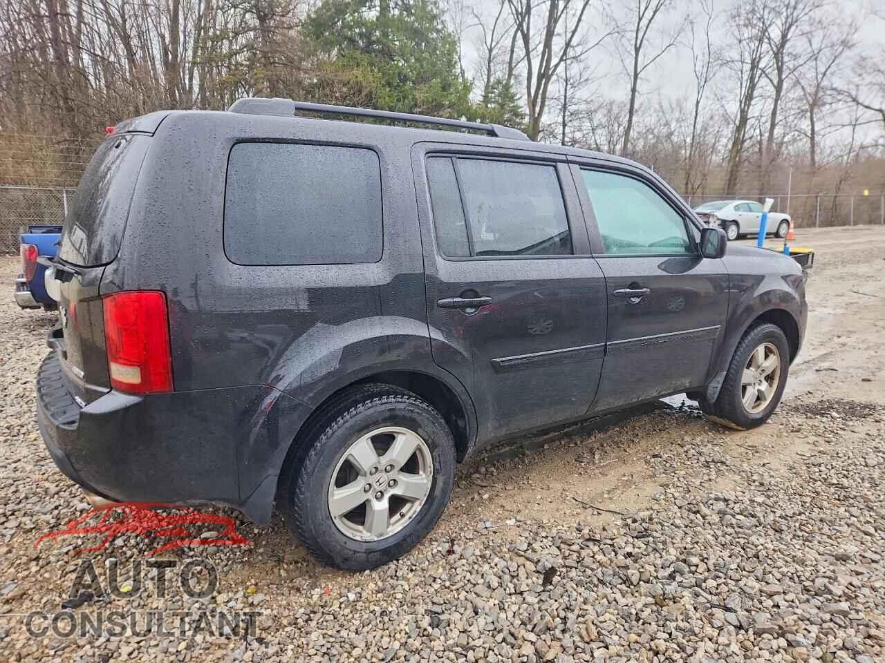 HONDA PILOT 2011 - 5FNYF4H43BB028492