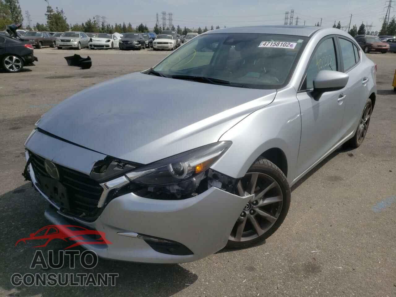 MAZDA 3 2018 - 3MZBN1W32JM257822