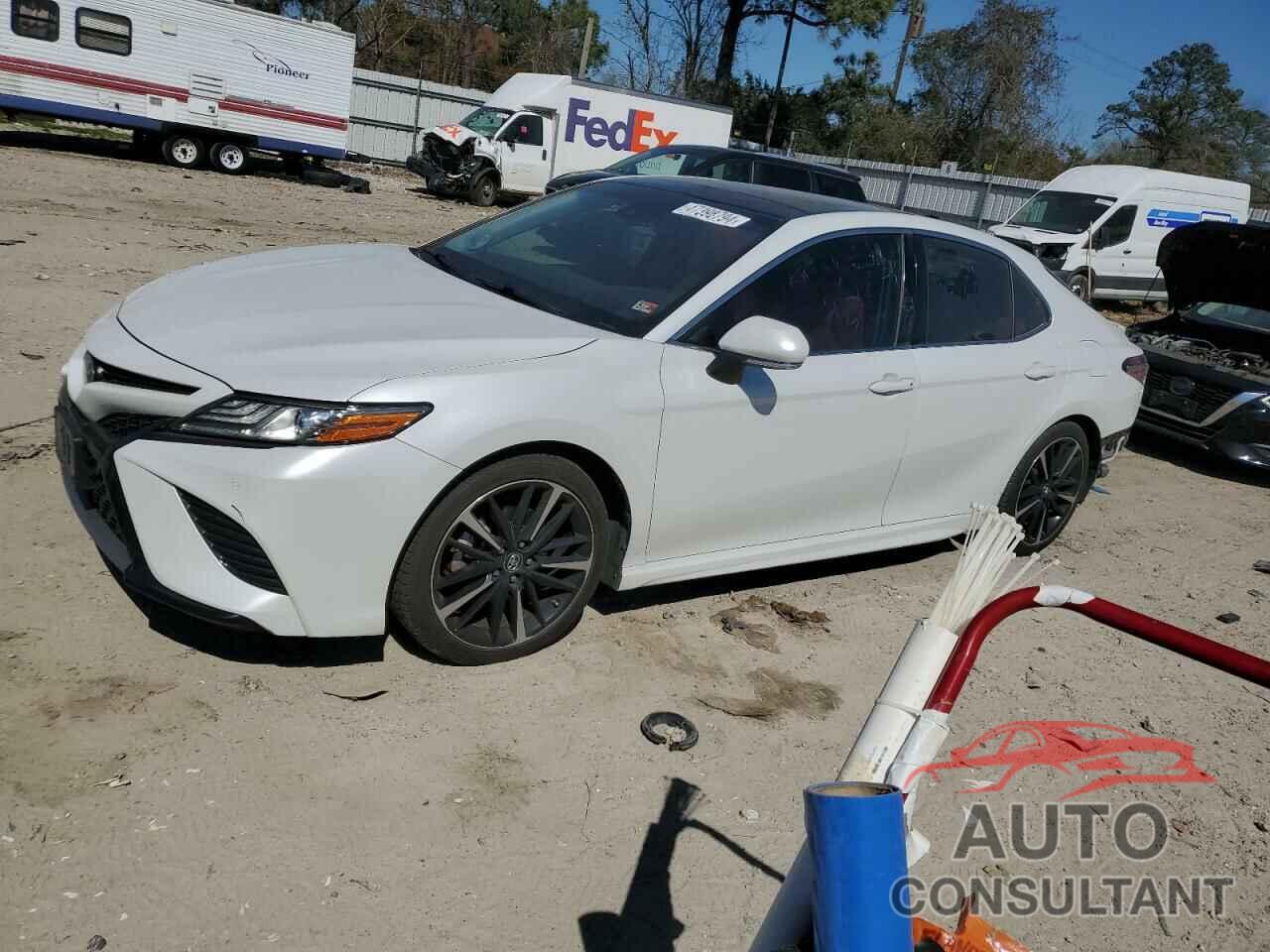 TOYOTA CAMRY 2018 - 4T1BZ1HK2JU013395