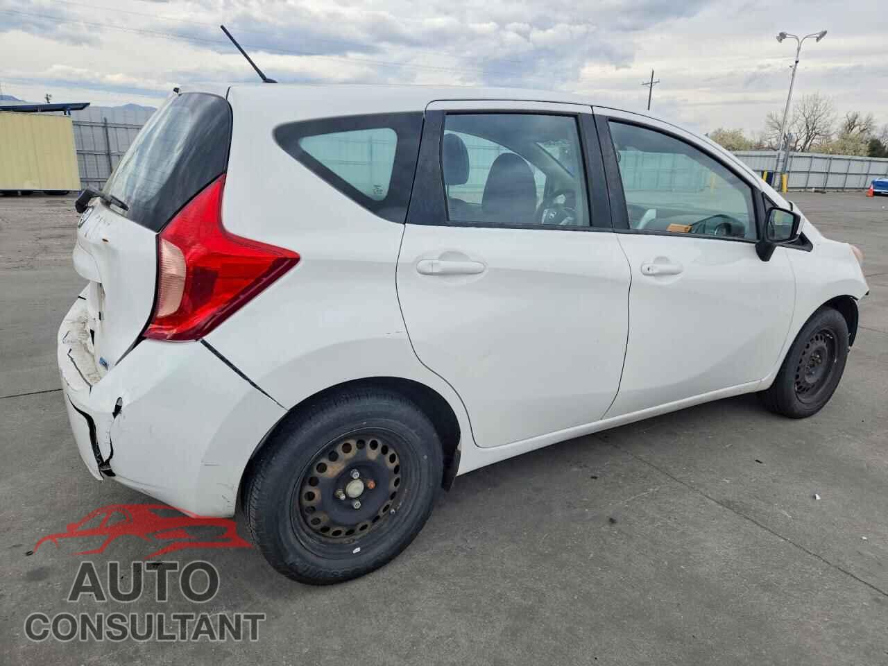 NISSAN VERSA 2015 - 3N1CE2CP8FL439741