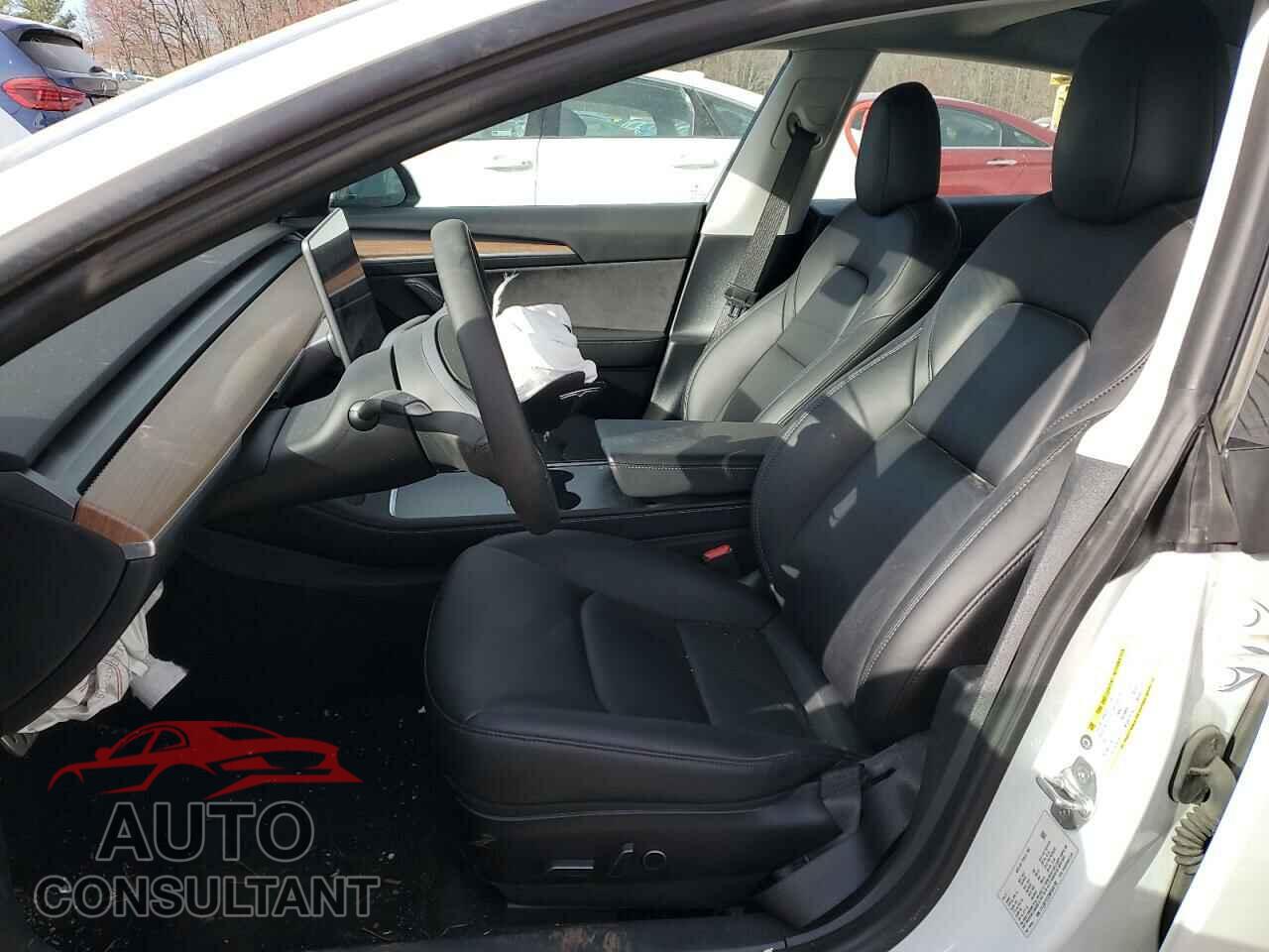 TESLA MODEL 3 2021 - 5YJ3E1EC2MF044192