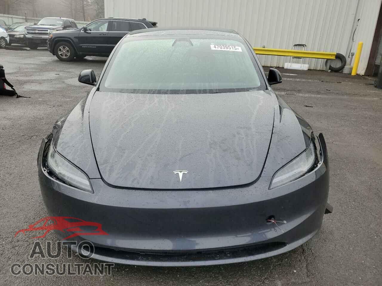 TESLA MODEL 3 2025 - 5YJ3E1EA4SF894630