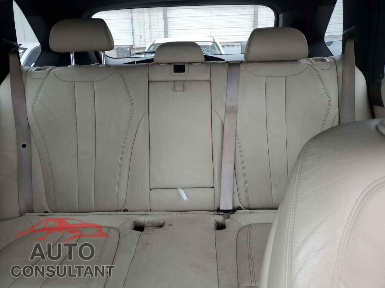 BMW X5 2017 - 5UXKR0C36H0X77149