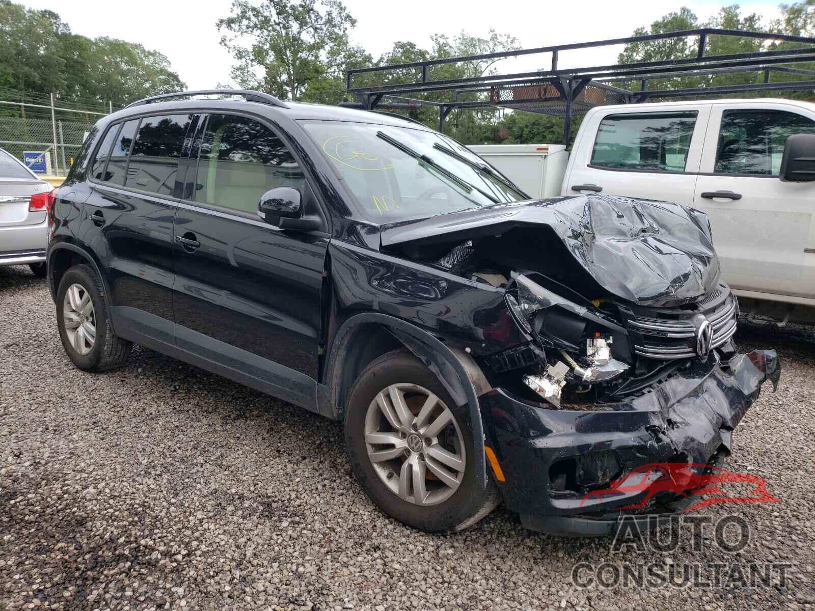 VOLKSWAGEN TIGUAN 2016 - WVGAV7AX2GW604842