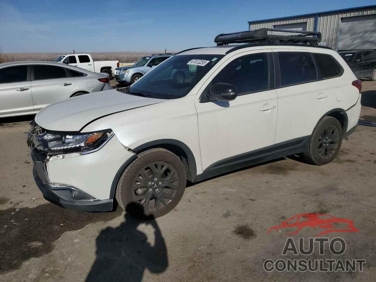 MITSUBISHI OUTLANDER 2018 - JA4AZ3A37JZ022766