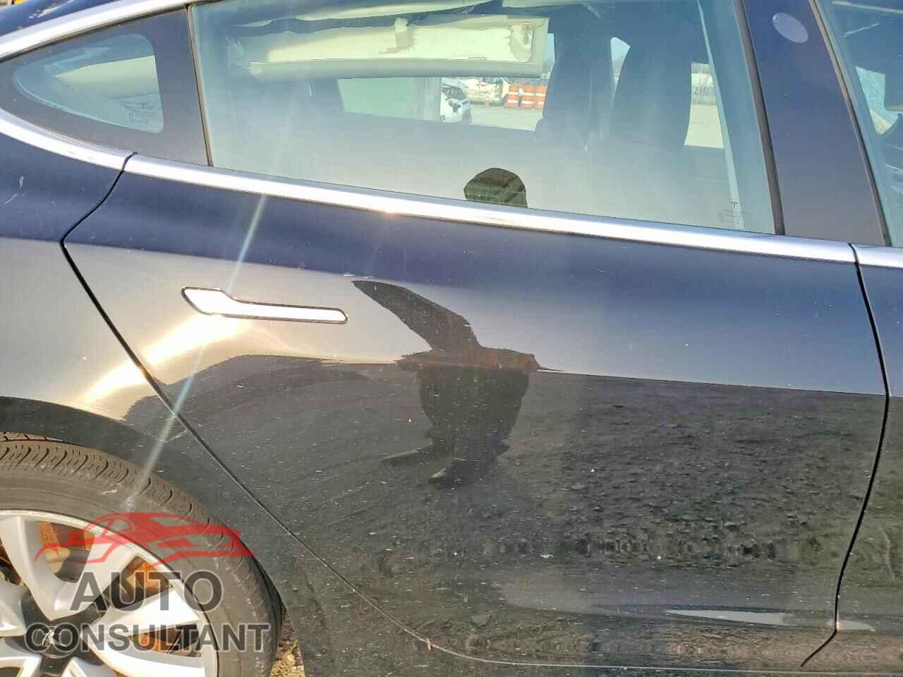 TESLA MODEL 3 2019 - 5YJ3E1EB0KF453392