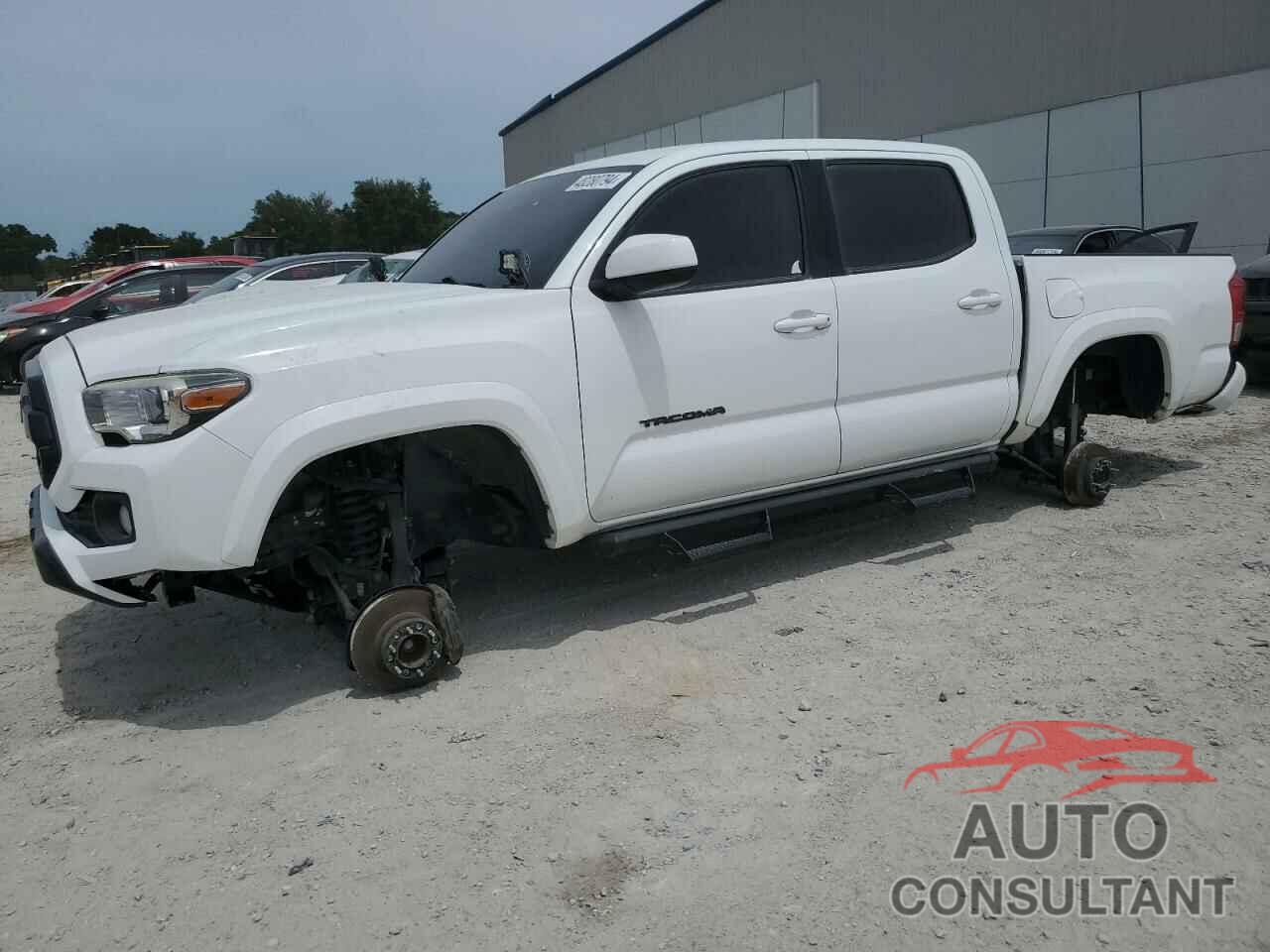 TOYOTA TACOMA 2017 - 5TFAZ5CN3HX049890