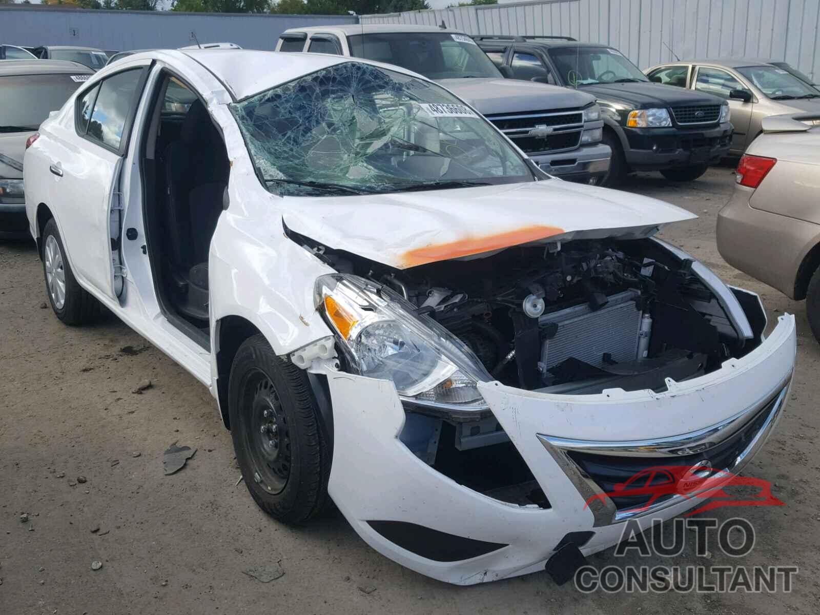NISSAN VERSA 2018 - 3N1CN7AP7JL832218