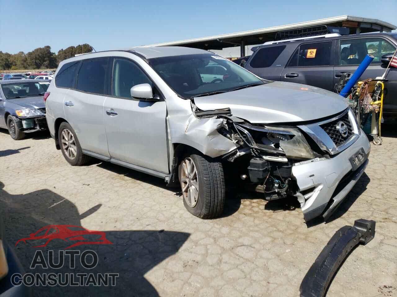 NISSAN PATHFINDER 2015 - 5N1AR2MM9FC617077