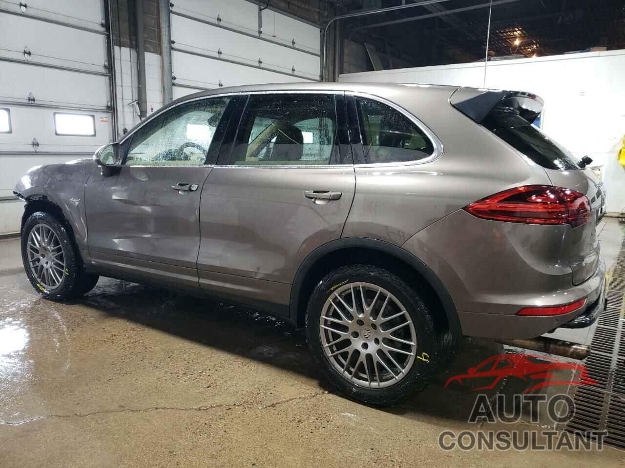 PORSCHE CAYENNE 2016 - WP1AF2A28GKA42475