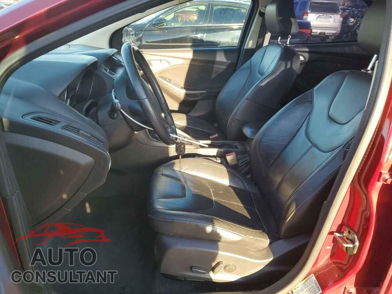 FORD FOCUS 2016 - 1FADP3K23GL286390