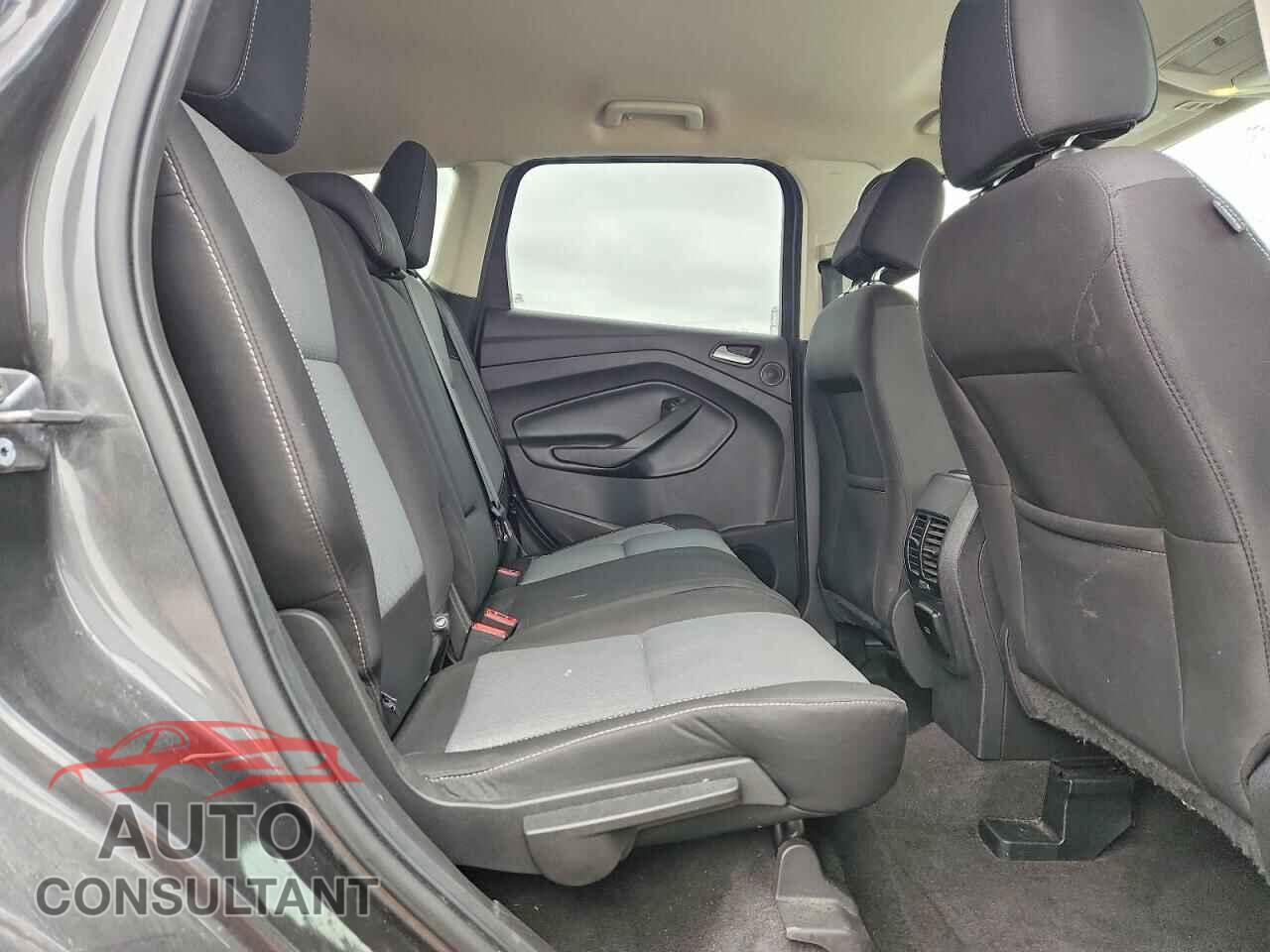 FORD ESCAPE 2017 - 1FMCU0GD6HUE46292