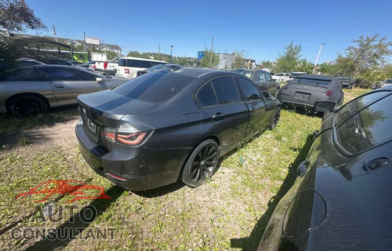 BMW 3 SERIES 2013 - WBA3A5G53DNP19158
