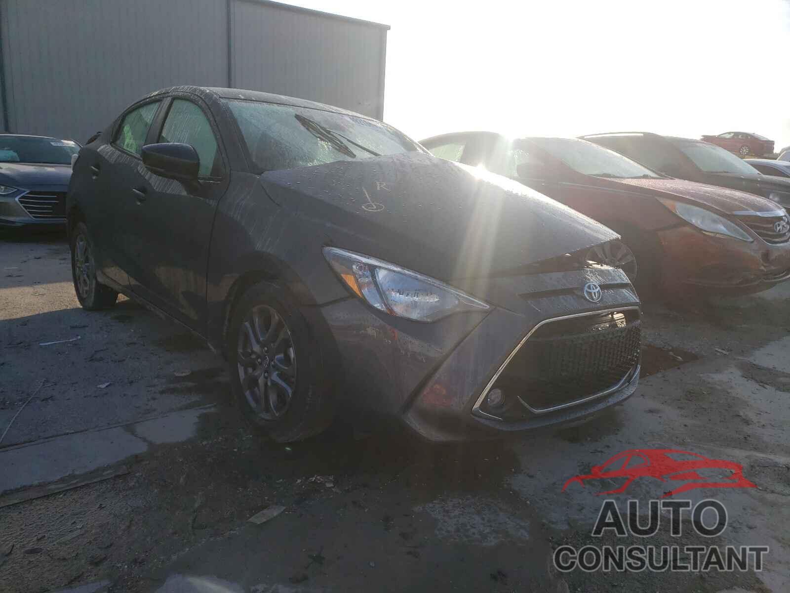 TOYOTA YARIS 2019 - 3MYDLBYV4KY528333