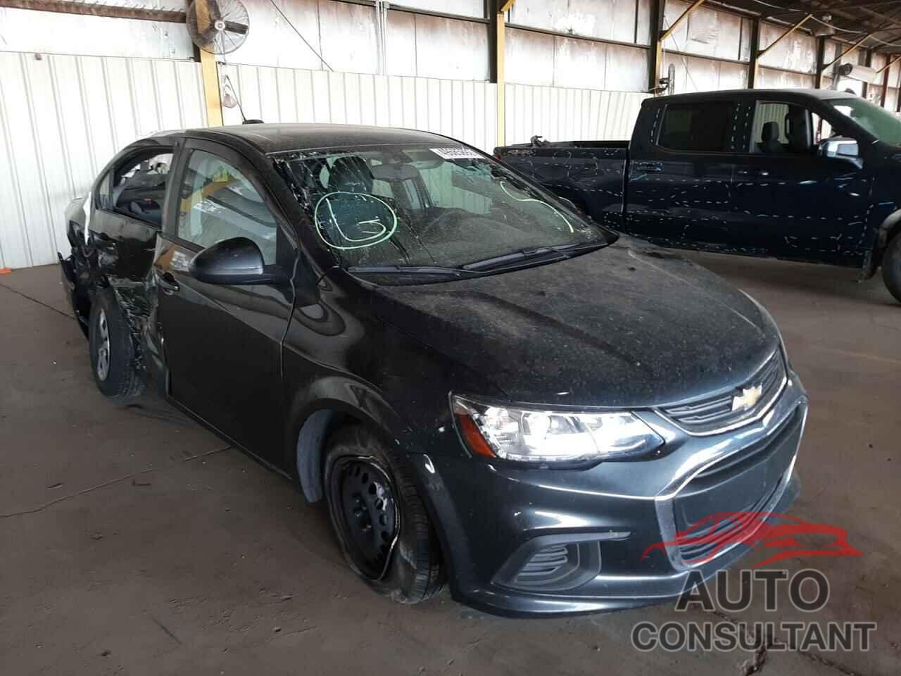 CHEVROLET SONIC 2017 - 1G1JB5SH4H4152388