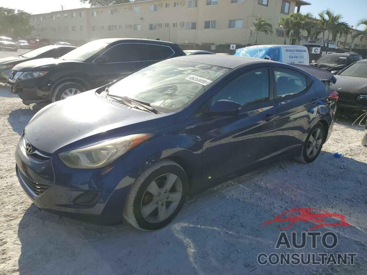 HYUNDAI ELANTRA 2013 - KMHDH4AE4DU871246