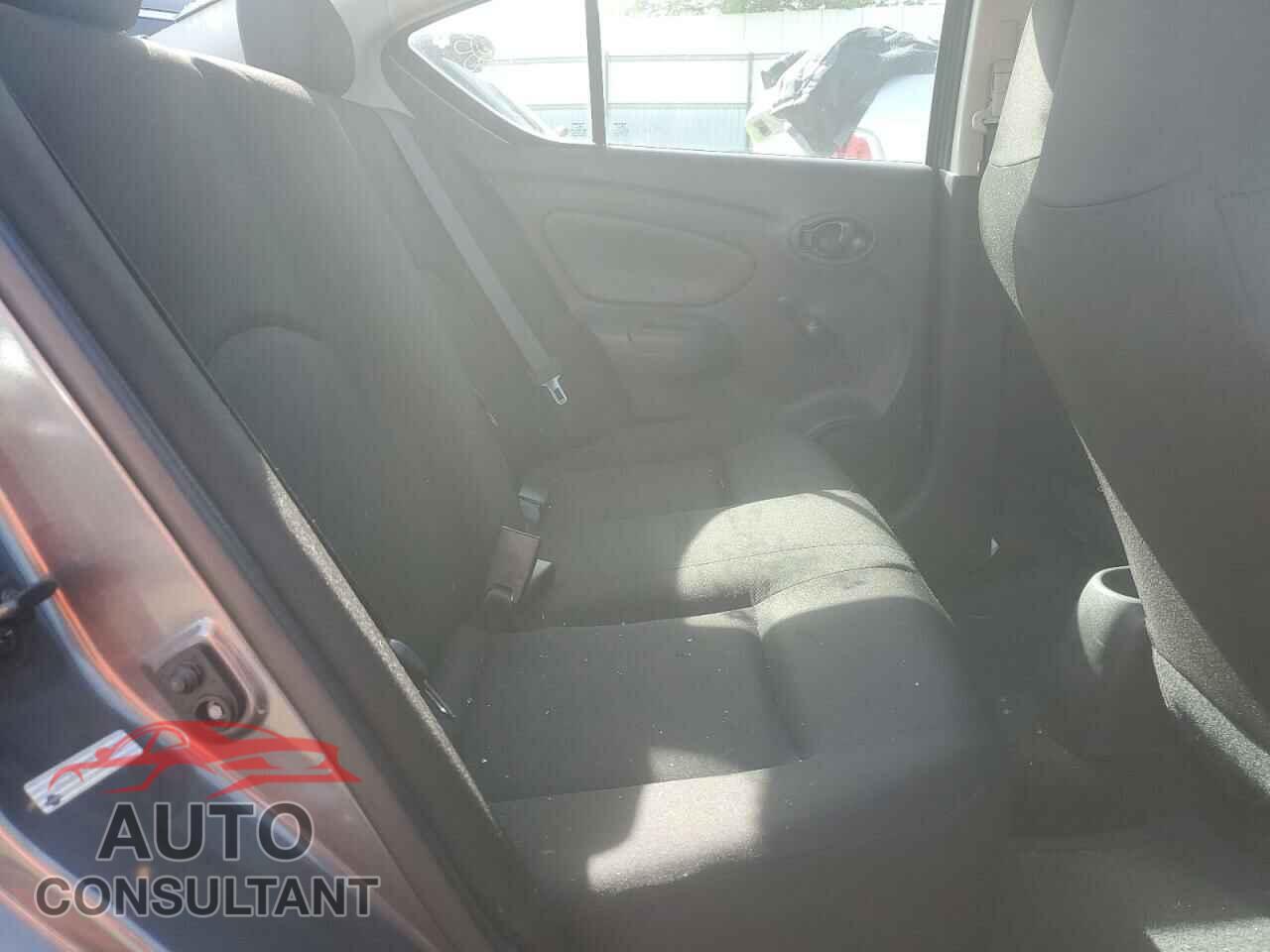 NISSAN VERSA 2017 - 3N1CN7AP7HL893563