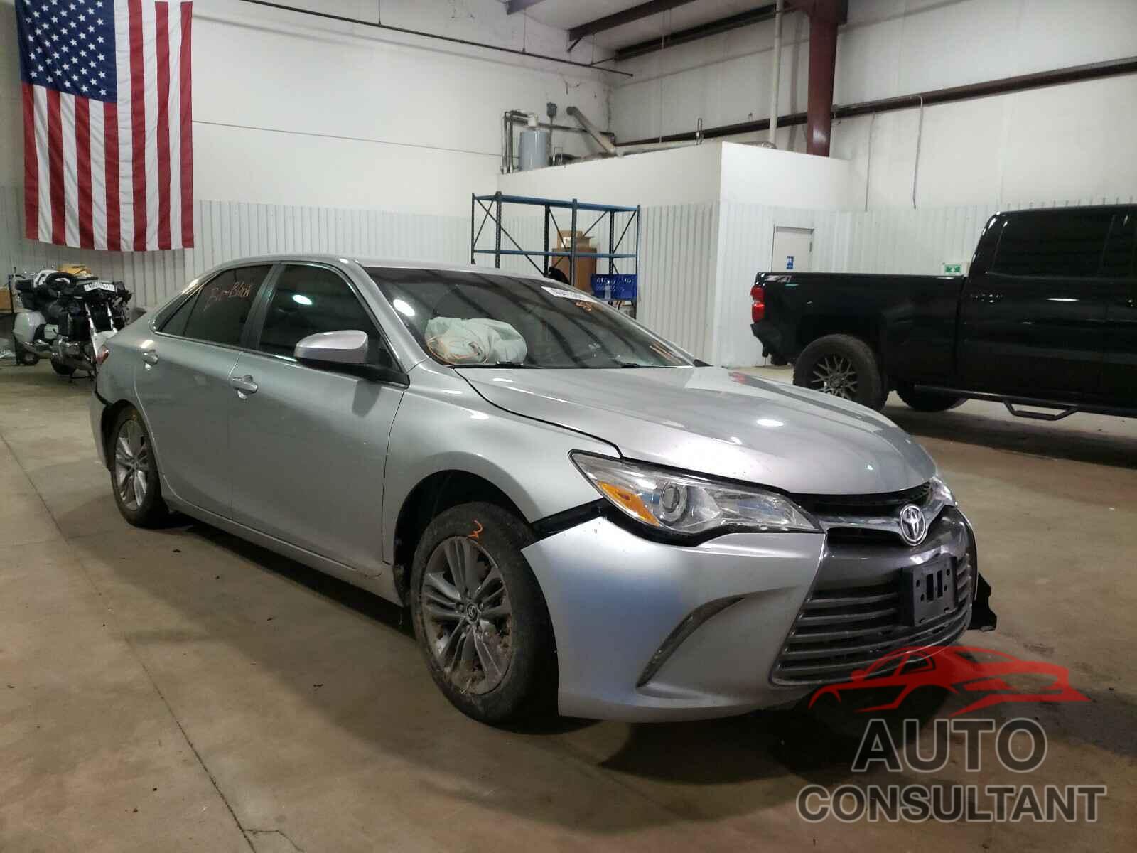 TOYOTA CAMRY 2016 - 4T4BF1FK7GR579711