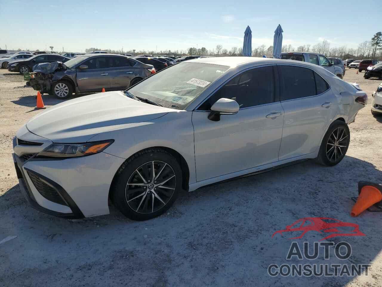 TOYOTA CAMRY 2022 - 4T1G11AK7NU064873