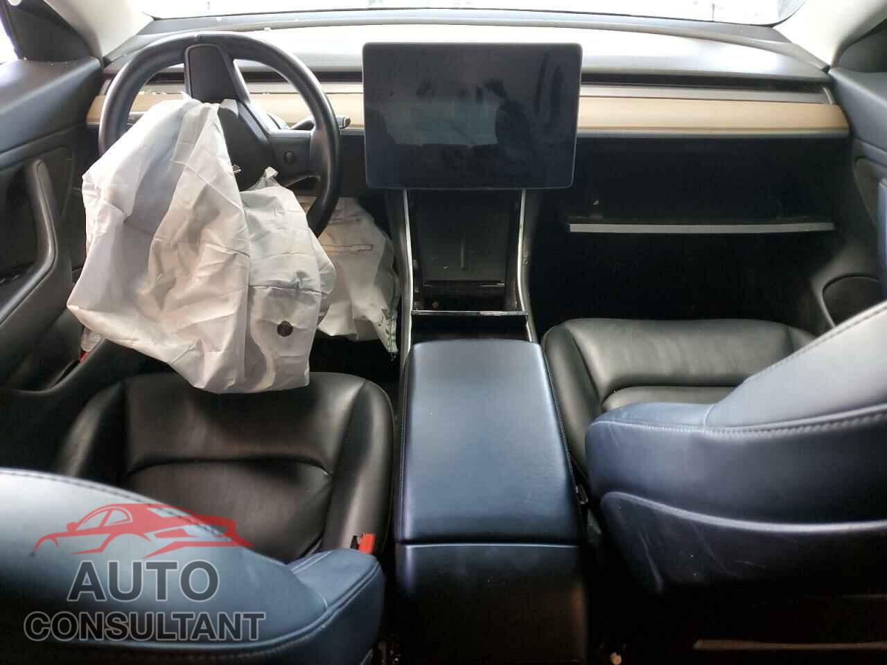 TESLA MODEL 3 2018 - 5YJ3E1EA5JF041040