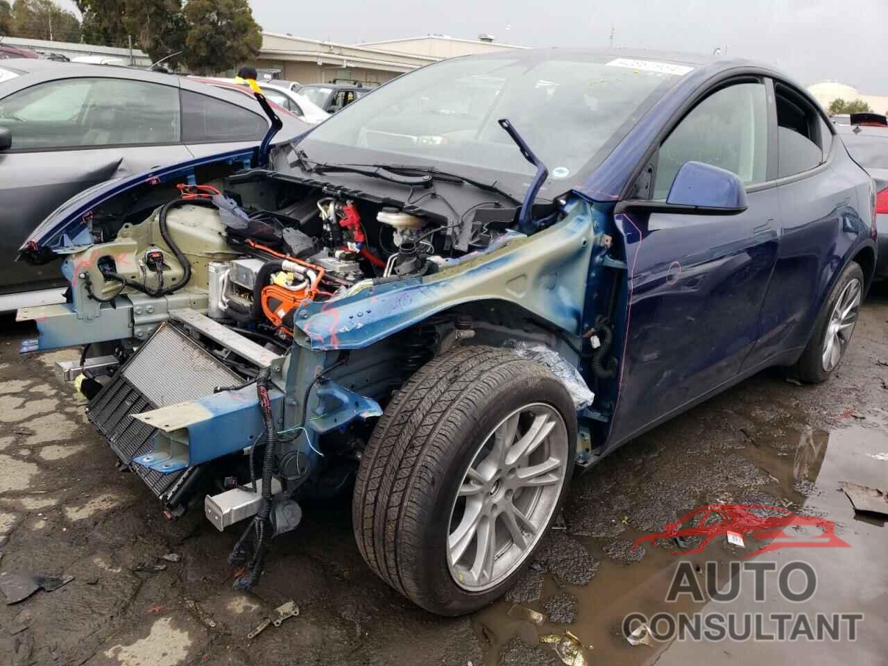 TESLA MODEL Y 2023 - 7SAYGDEE8PF711809