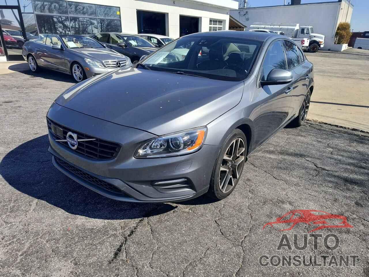 VOLVO S60 2017 - YV126MFLXH2424618