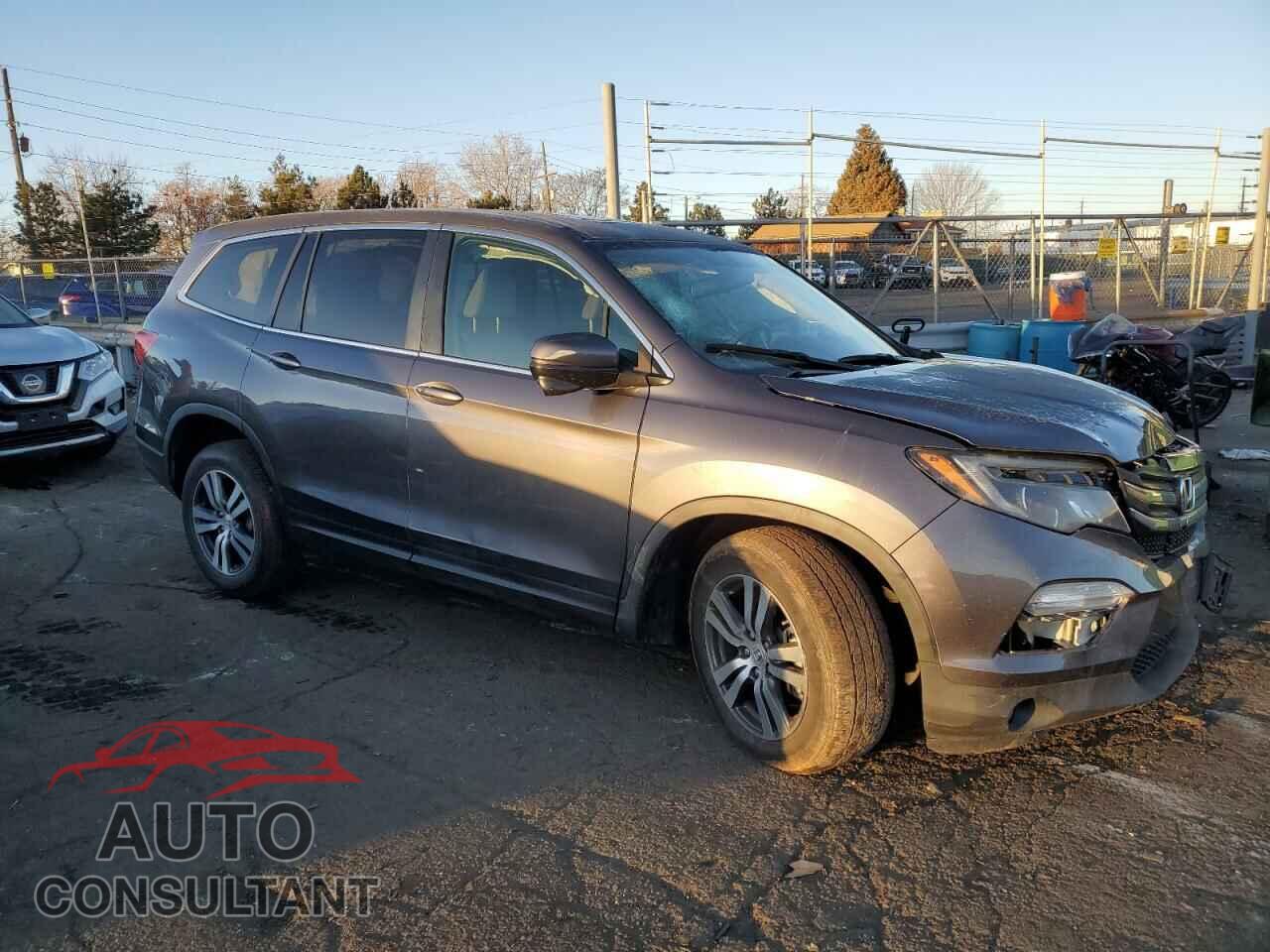 HONDA PILOT 2017 - 5FNYF6H71HB027212