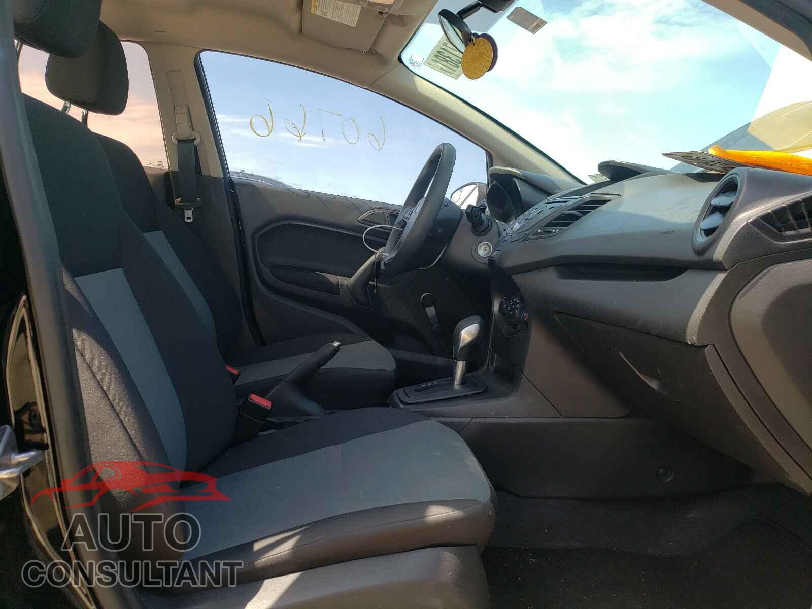 FORD FIESTA 2018 - 3FADP4AJ6JM106288