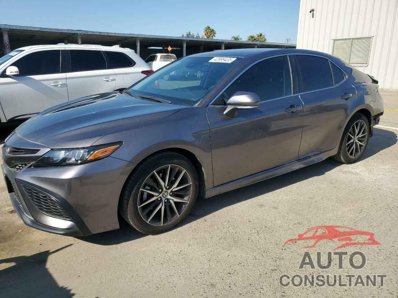 TOYOTA CAMRY 2022 - 4T1T11AK6NU638233