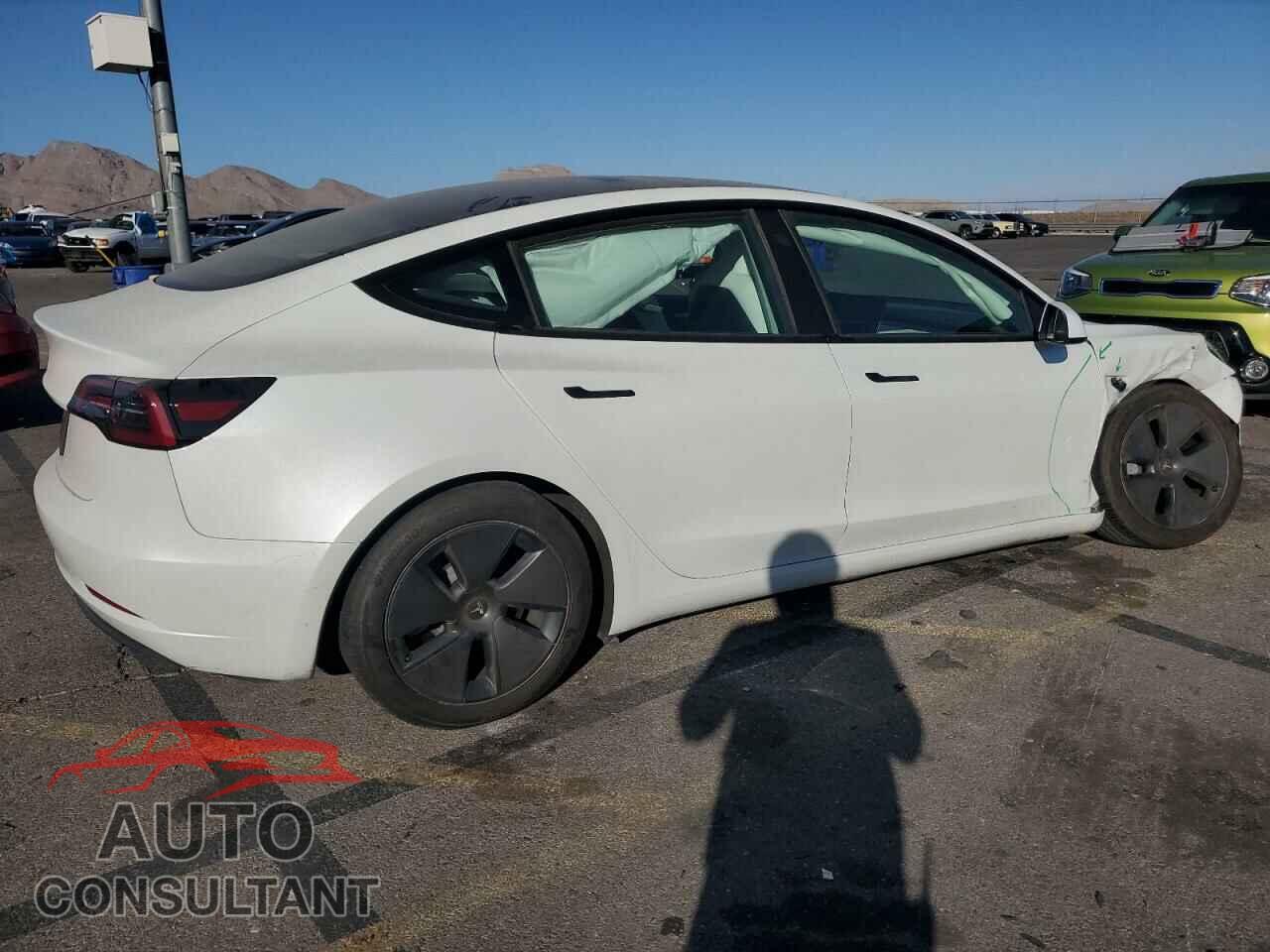 TESLA MODEL 3 2023 - 5YJ3E1EA7PF640269