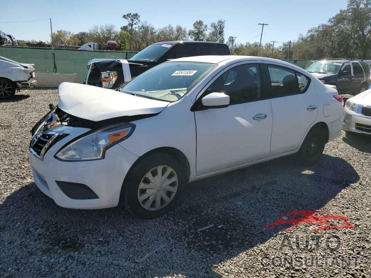 NISSAN VERSA 2017 - 3N1CN7APXHL844972