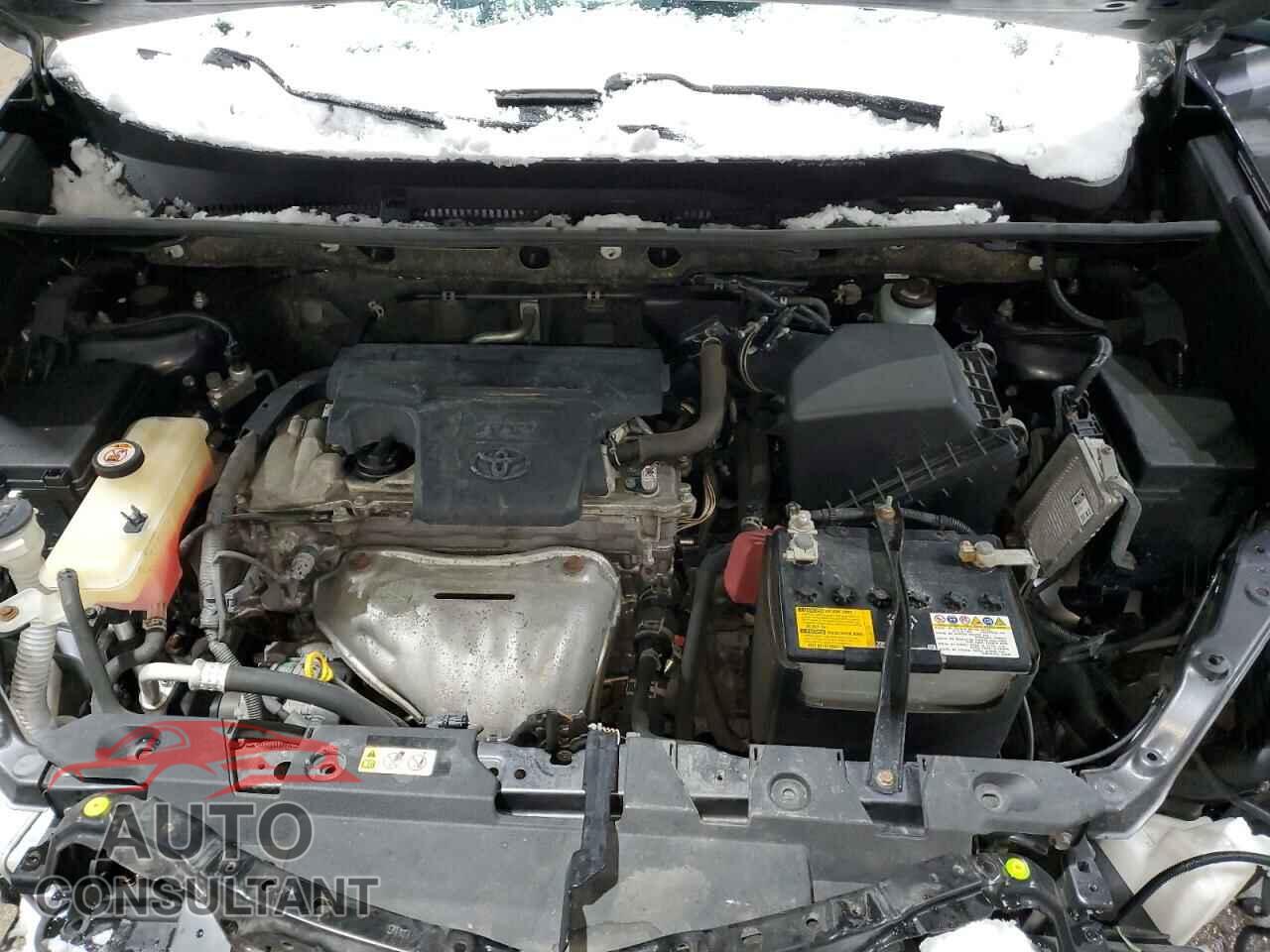 TOYOTA RAV4 2018 - JTMBFREV3JJ746292