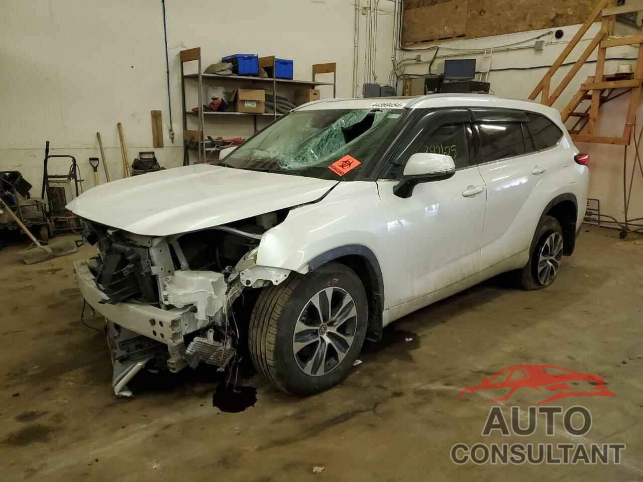 TOYOTA HIGHLANDER 2022 - 5TDGZRBH8NS560915