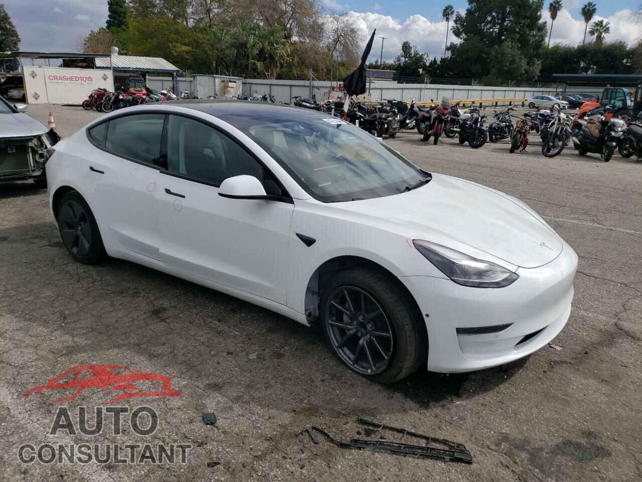 TESLA MODEL 3 2022 - 5YJ3E1EA0NF240874