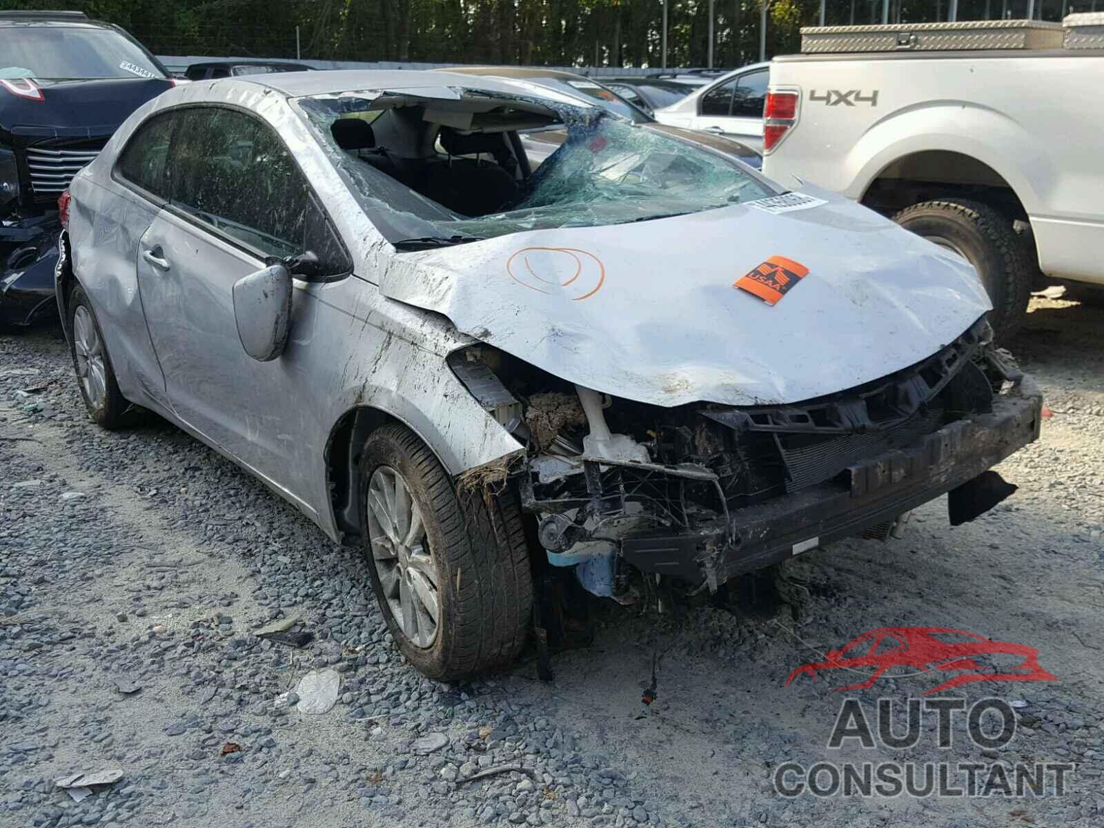 KIA FORTE 2016 - KNAFX6A88G5641873
