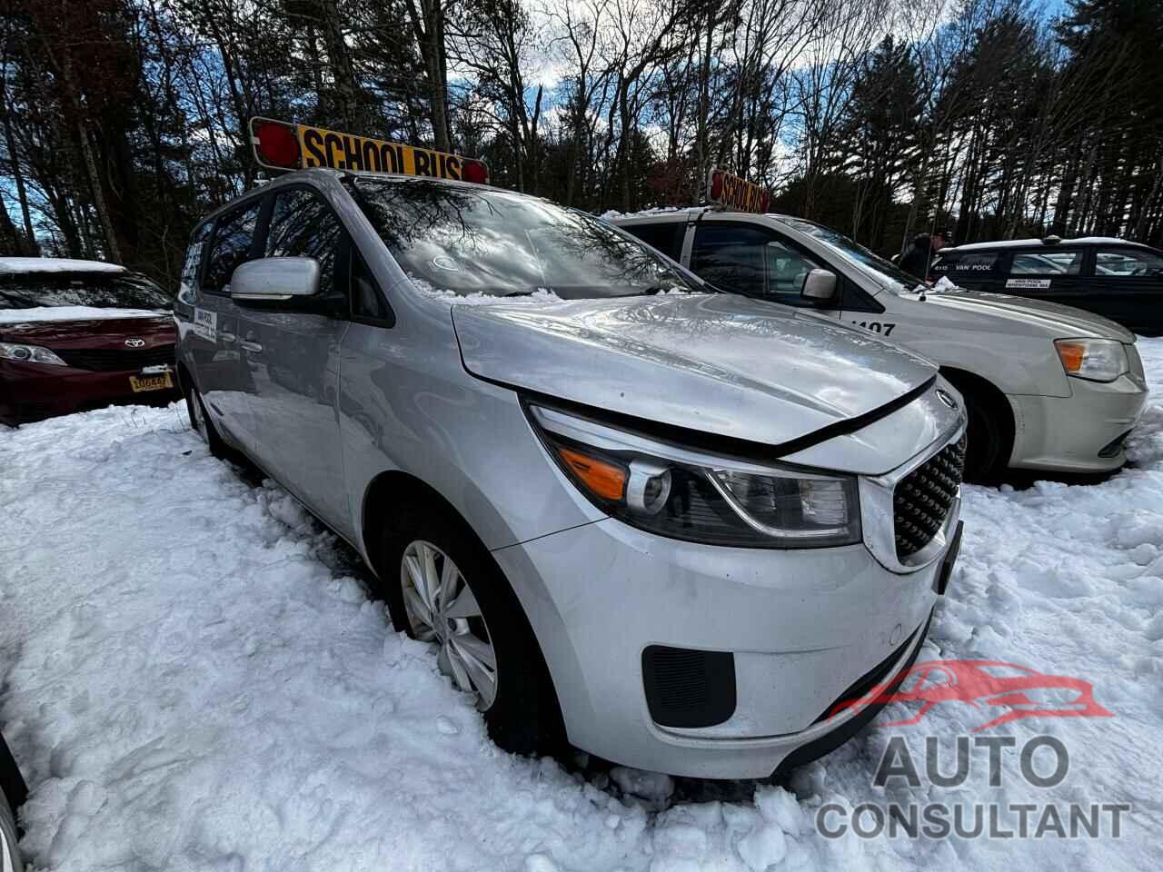 KIA All Models 2018 - KNDMB5C15J6384563