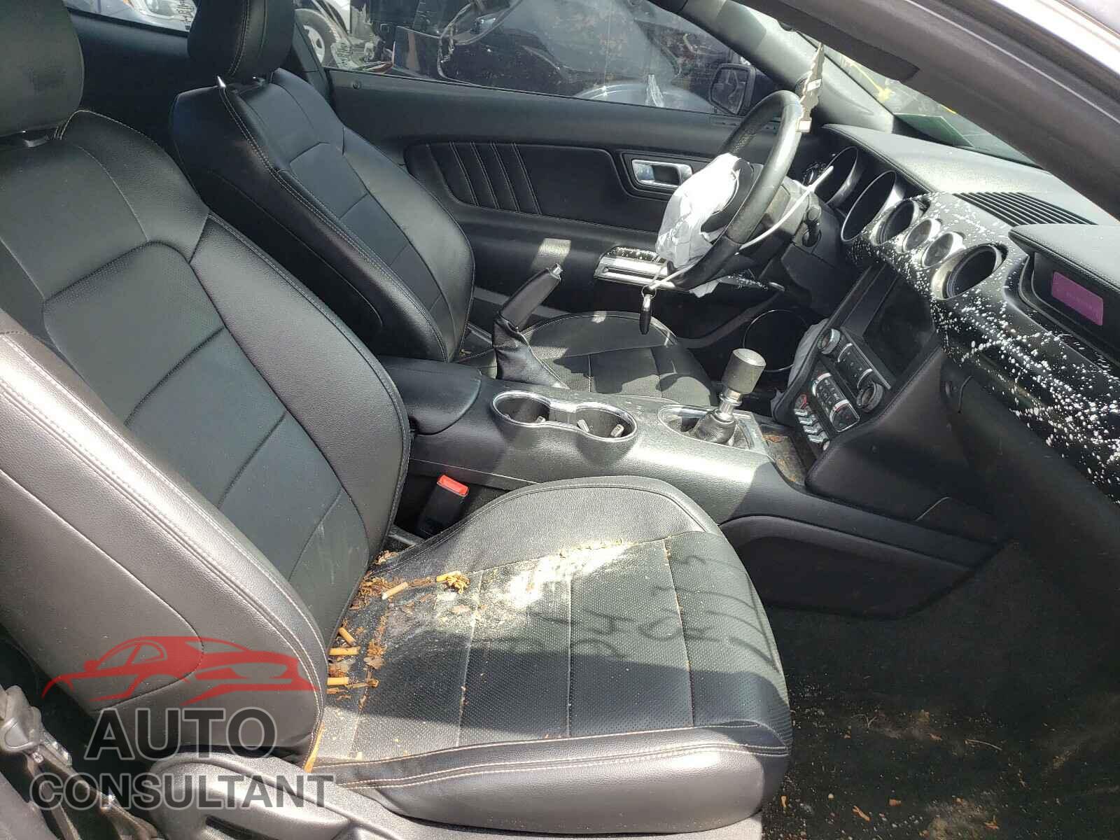 FORD MUSTANG 2018 - 1FA6P8CF7J5122000