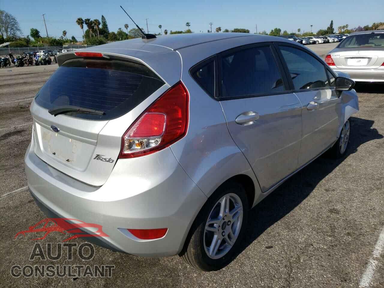 FORD FIESTA 2017 - 3FADP4EJ4HM126043