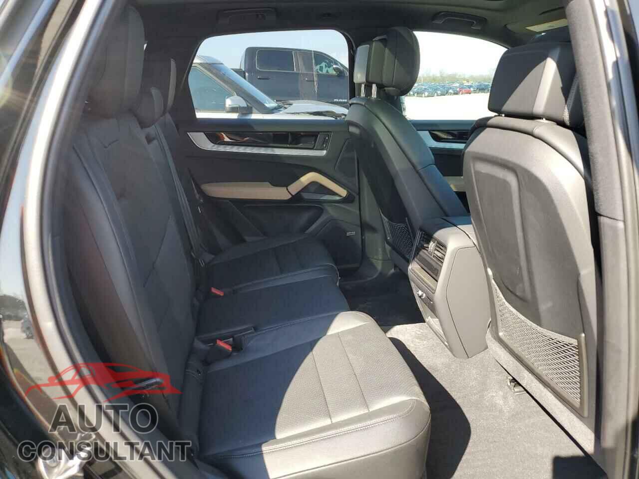 PORSCHE CAYENNE 2024 - WP1AA2AYXRDA00318