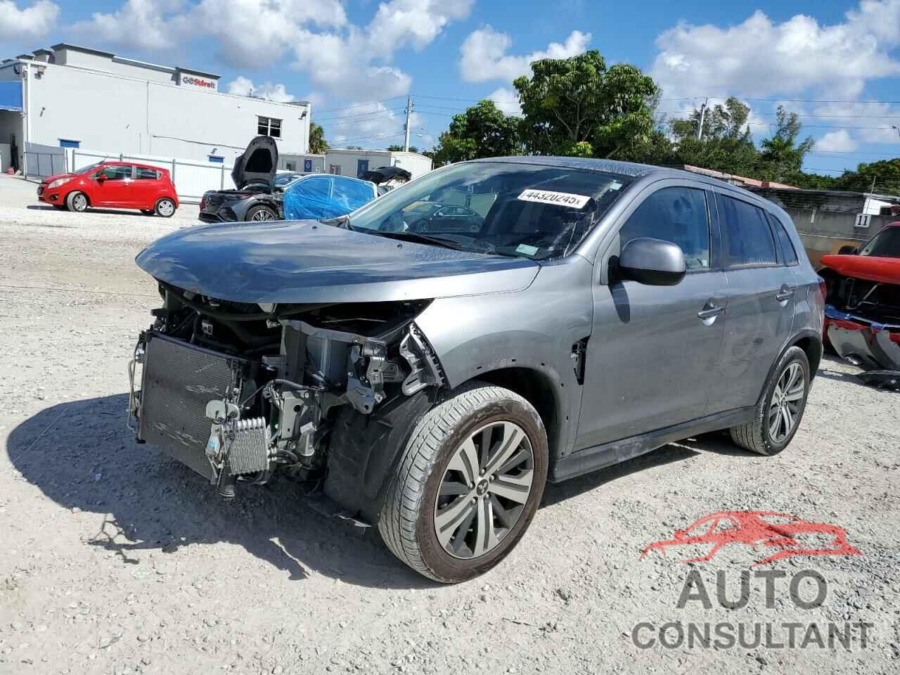 MITSUBISHI OUTLANDER 2022 - JA4APUAU6NU016268