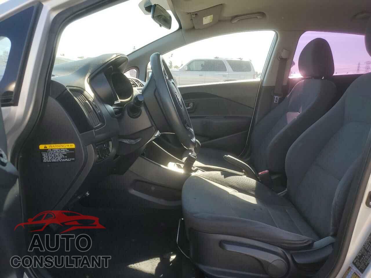 KIA RIO 2013 - KNADM4A30D6249033